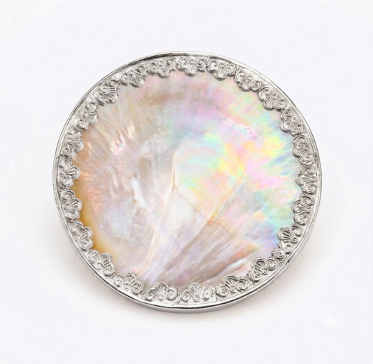 Handcrafted Shell Caviar Dish – Elegant Coastal Serveware