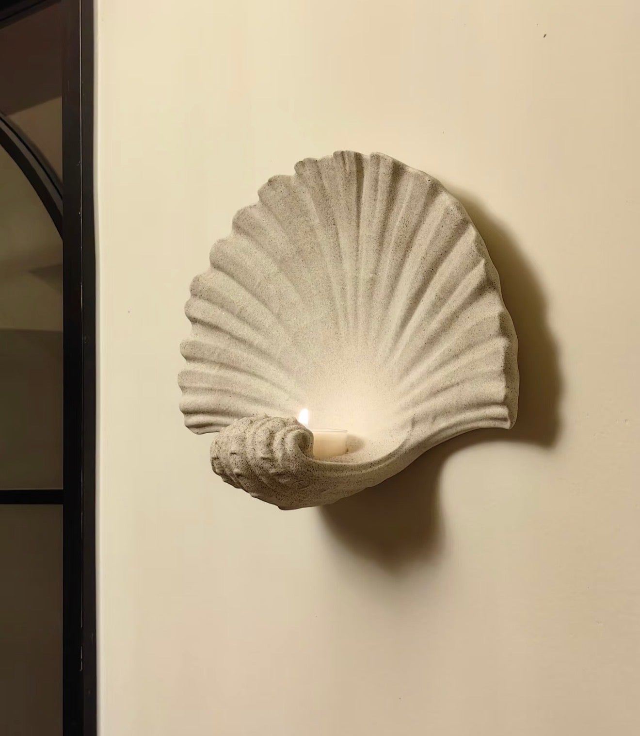 Natural Sandstone Shell Candle Holder Wall Sconce – Handcrafted Seashell Sculpture Art Decor, Coastal Boho Wall Hanging Candle Lamp for Home Interior